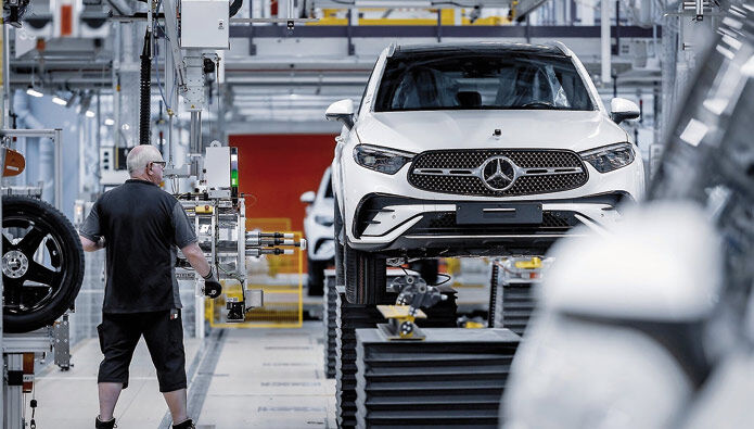 Bild: Mercedes-Benz Safelog: «Wir sind ein Spezialist für mobile Robotik»